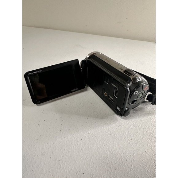 Sanyo Xacti VPC-FH1 Camcorder Digital Camera 16X Full HD 1080P - Picture 2 of 8